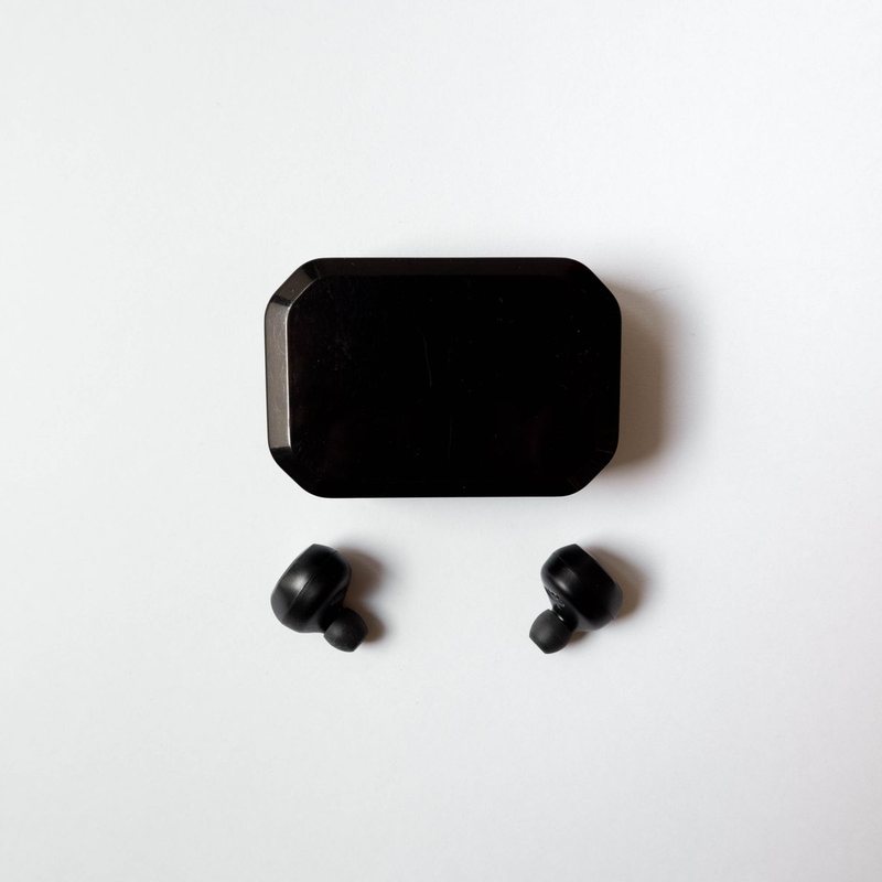 Wireless Earbuds with Charging Case